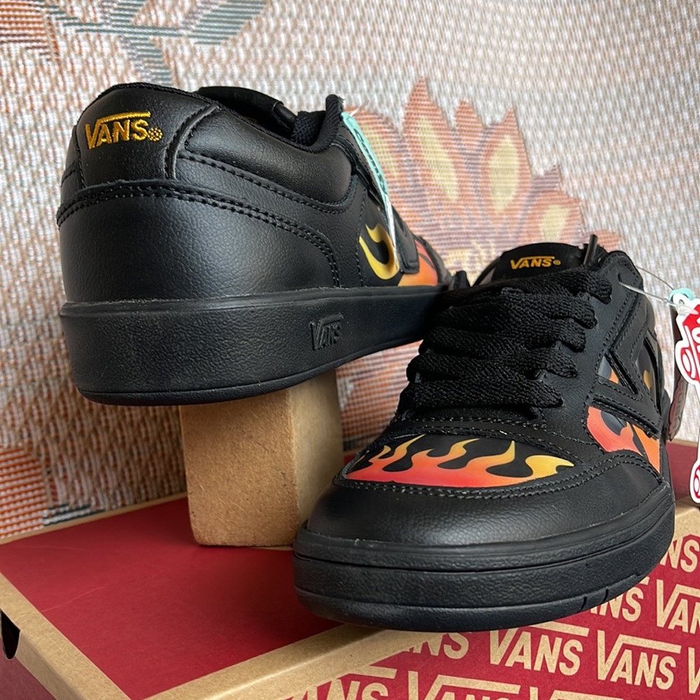 Vans WMNS Lowland Cc
(Lenticular)BIkprsmmnorng
VN0ATZY9QP
Sneakers G - Picture 10 of 16
